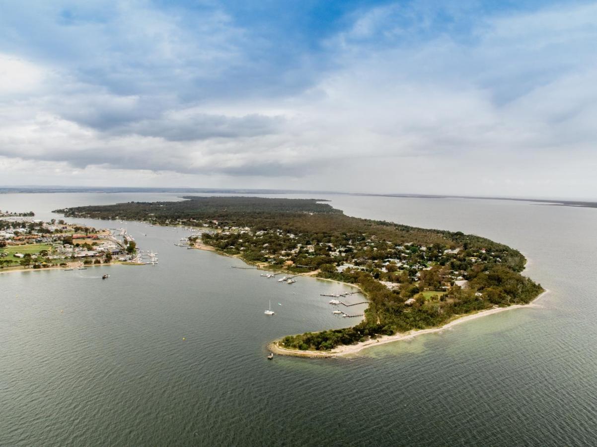 Swan Cove Beachfront Raymond Island Exteriör bild